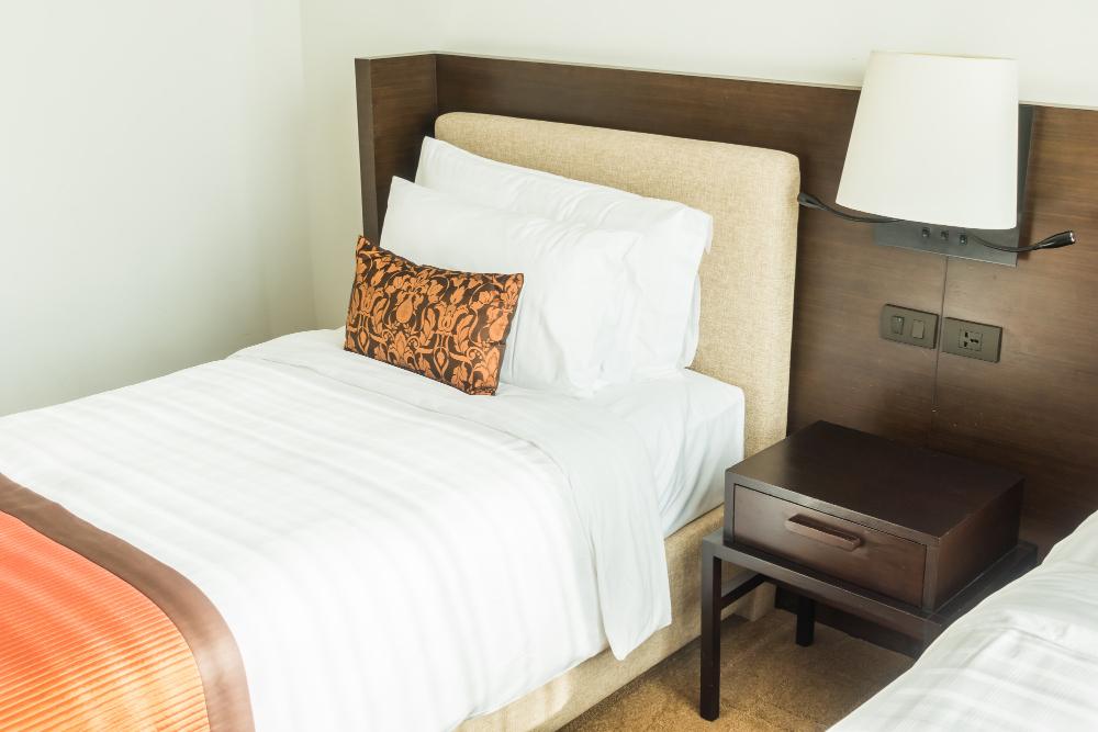 Single Beds for Small Rooms: Top 10 Solutions for Maximizing Space - Money Shark