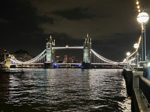 tower bridge christmas market