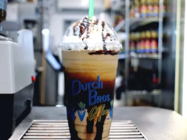 Green Straw Dutch Bros