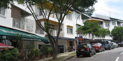 25 Jalan Merah Saga