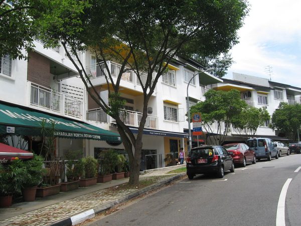 25 Jalan Merah Saga