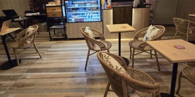 Café with WiFi Near Me