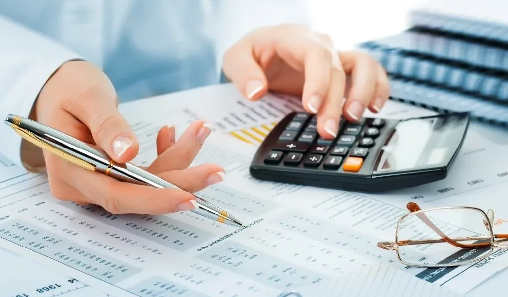 Hard to Find Accounting Jobs in January and December