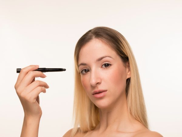 Liquid Eyeliner vs Pencil