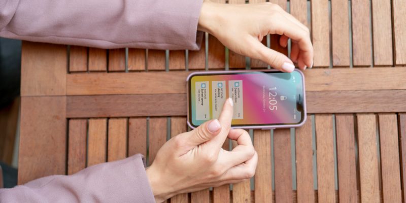 Review Large Attachments iPhone